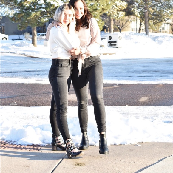 hellurrr - Picture 4 of 6